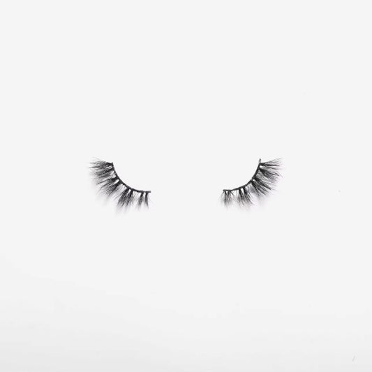 ‘She Cute’ Single Pair